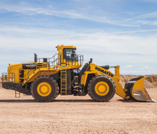 Komatsu WA900